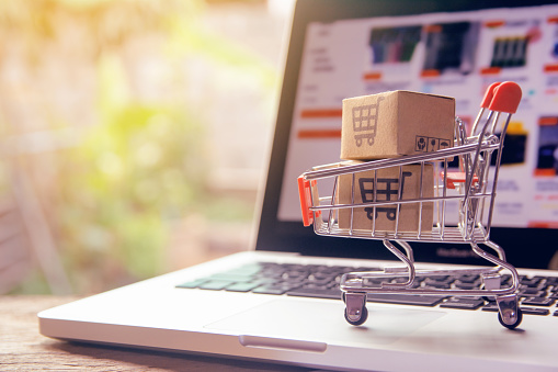 5 factors to think about before starting an online store